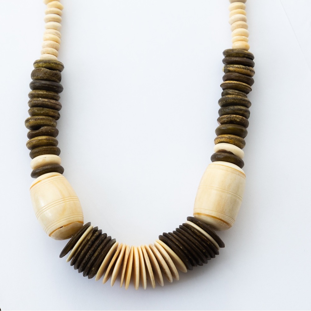Vintage 80s bold chunky tribal vibe statement necklace wood & bone look neutral - Picture 4 of 10